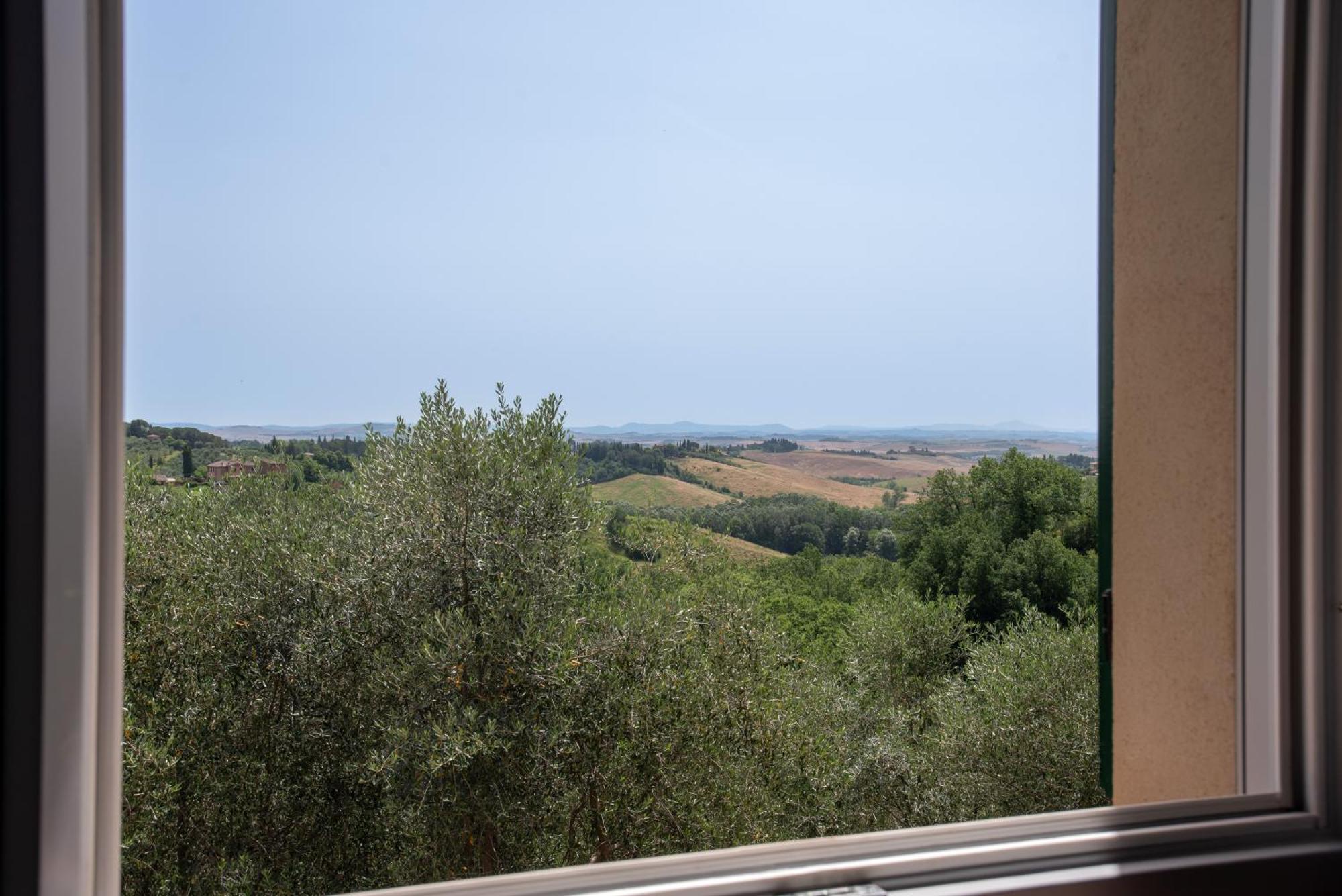 Porta Romana Elegant Apartments With Private Parking! 시에나 외부 사진