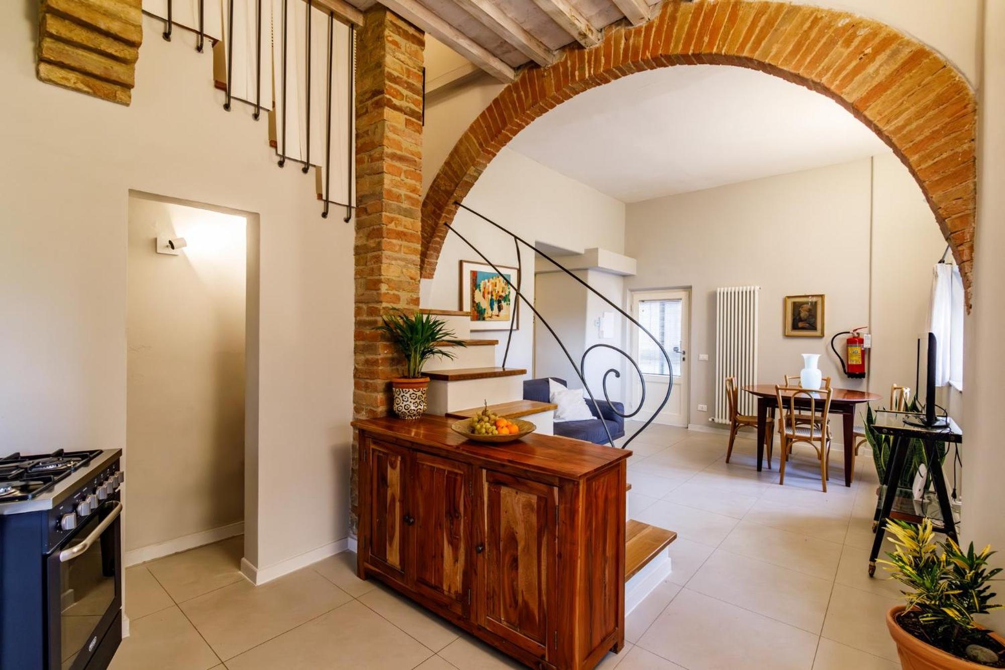 Porta Romana Elegant Apartments With Private Parking! 시에나 외부 사진