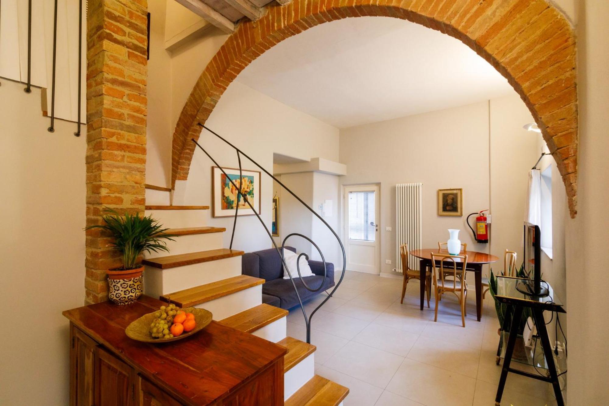 Porta Romana Elegant Apartments With Private Parking! 시에나 외부 사진