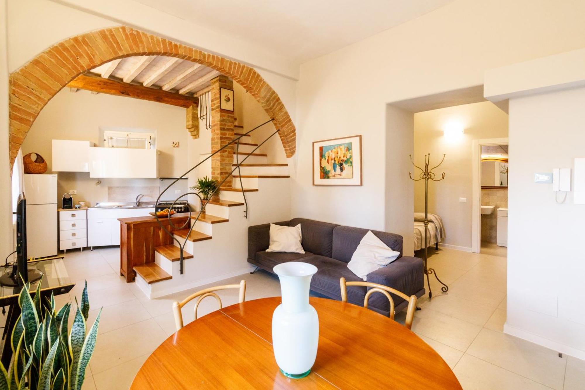 Porta Romana Elegant Apartments With Private Parking! 시에나 외부 사진